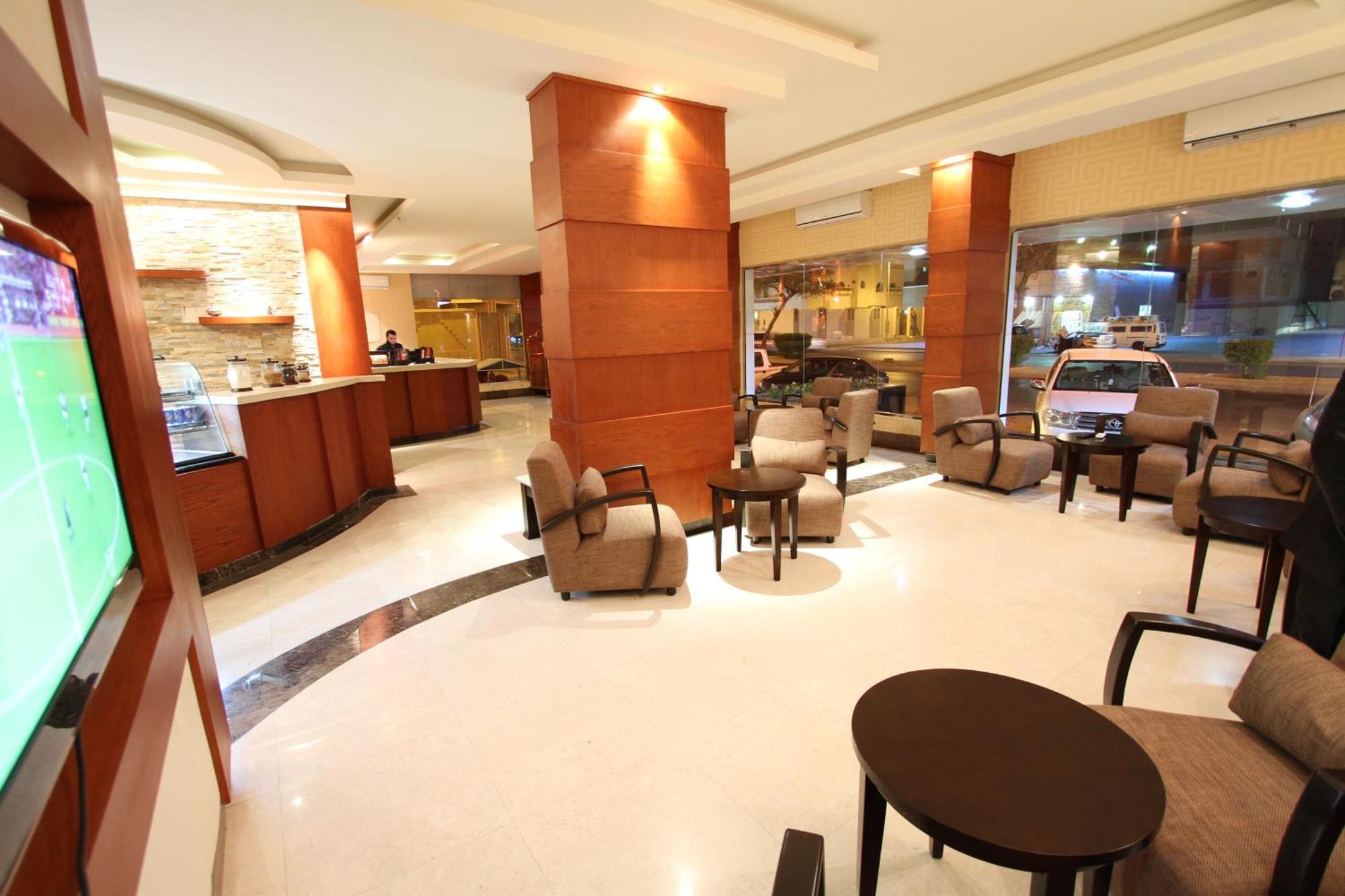 Manazel Al Hamra Apartment 2 บูเรดาห์ ภายนอก รูปภาพ