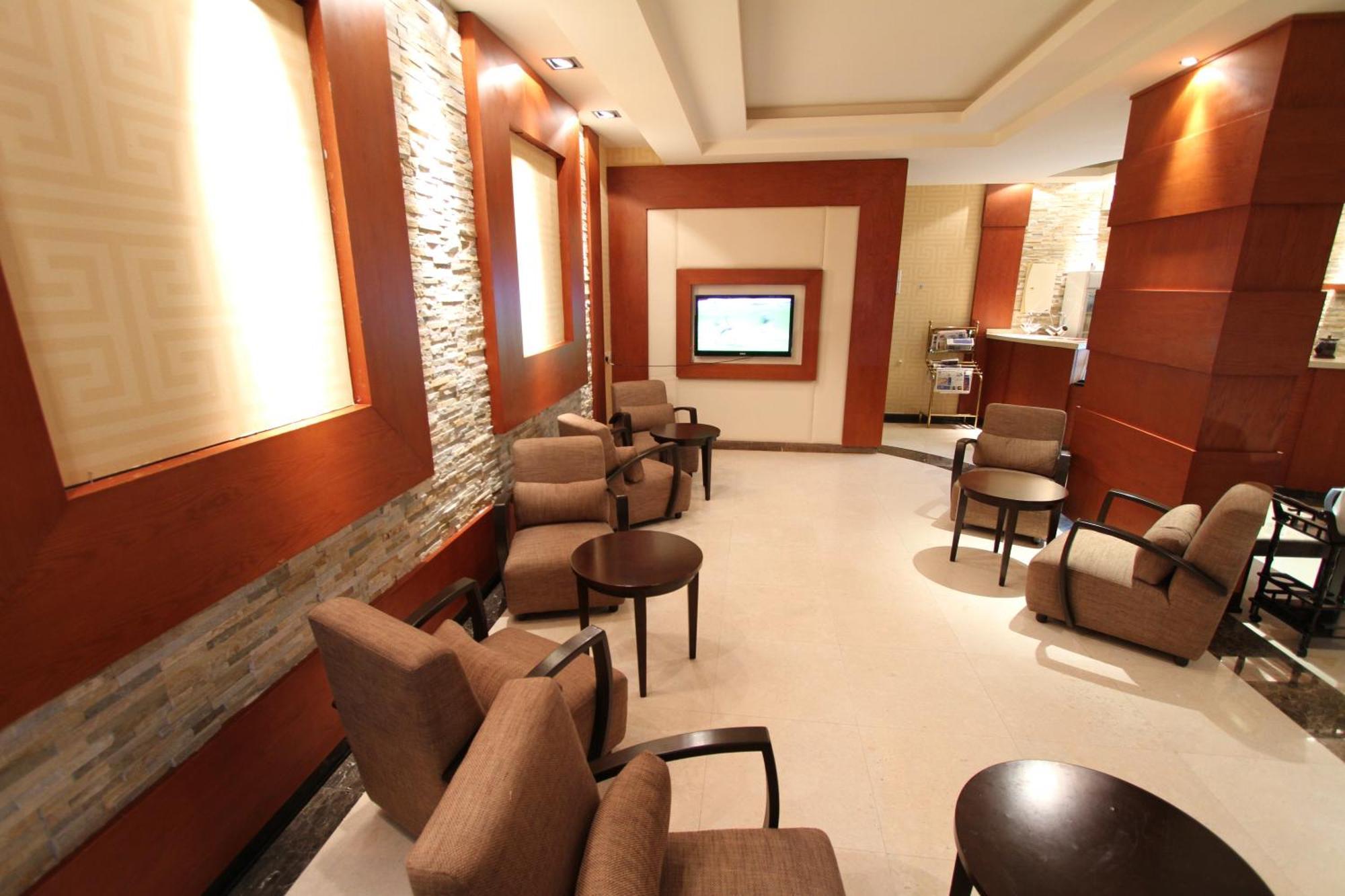 Manazel Al Hamra Apartment 2 บูเรดาห์ ภายนอก รูปภาพ