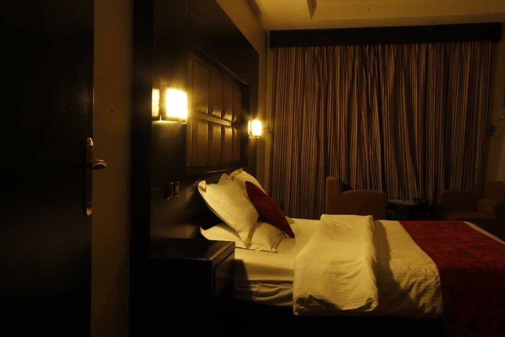 Manazel Al Hamra Apartment 2 บูเรดาห์ ภายนอก รูปภาพ