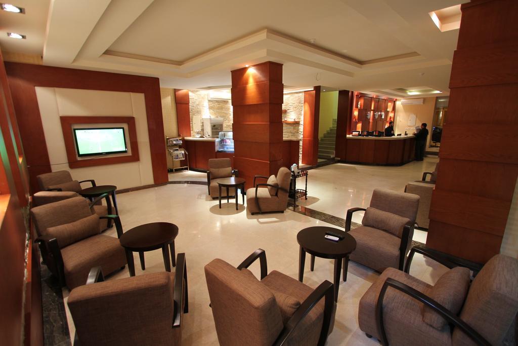 Manazel Al Hamra Apartment 2 บูเรดาห์ ภายนอก รูปภาพ