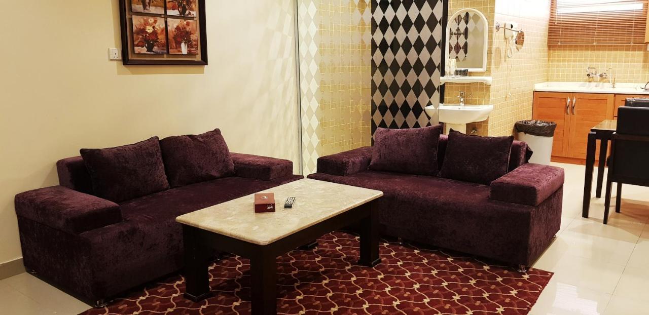 Manazel Al Hamra Apartment 2 บูเรดาห์ ภายนอก รูปภาพ