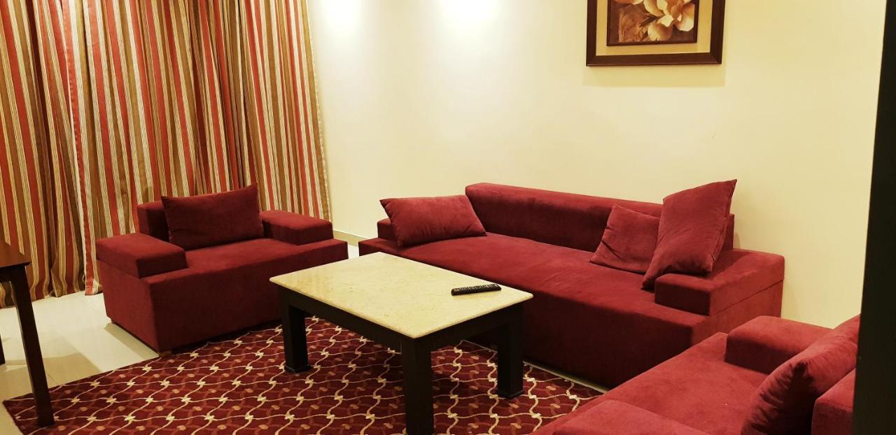 Manazel Al Hamra Apartment 2 บูเรดาห์ ภายนอก รูปภาพ